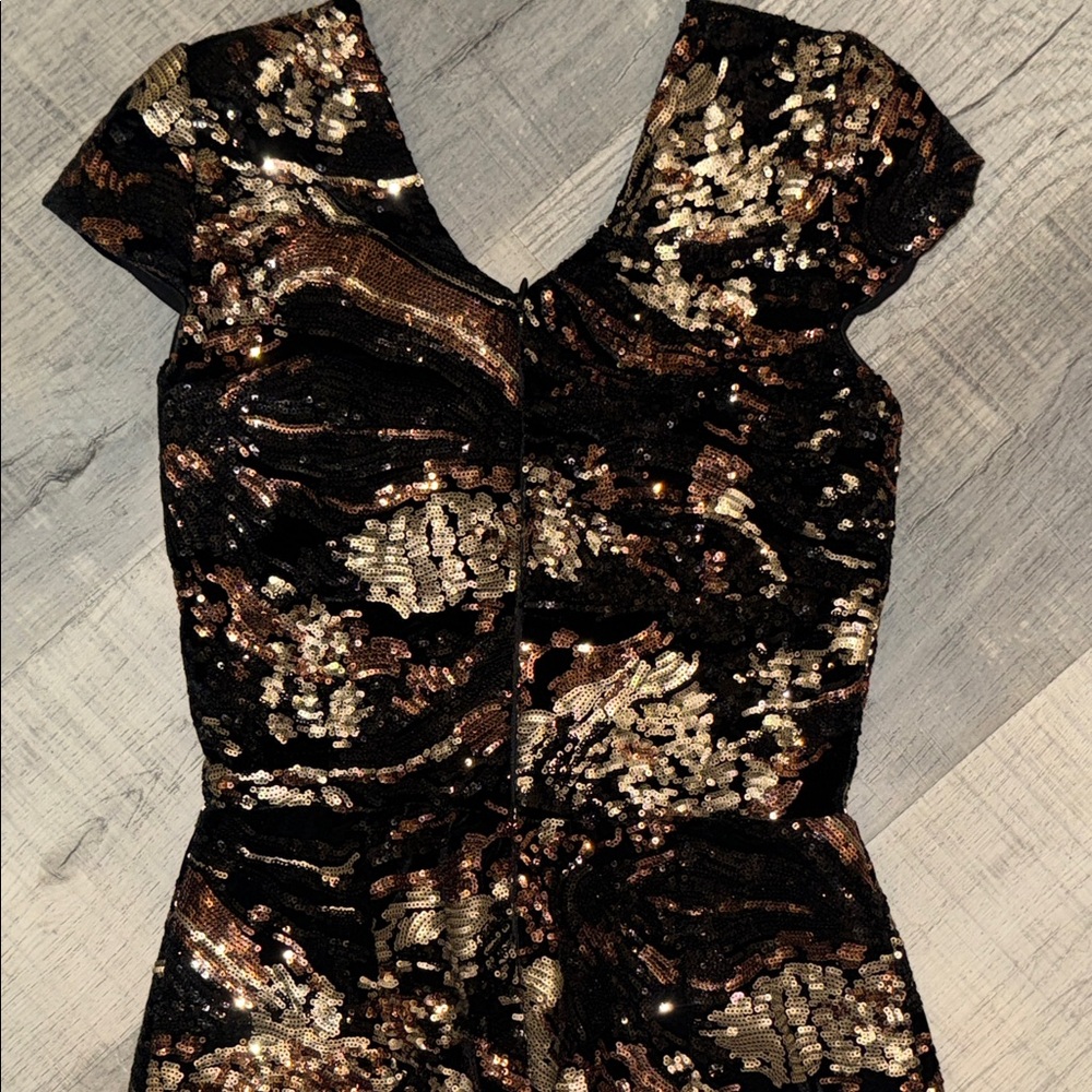 Dress the Population Metallic Black and Gold Midi Dress - Picture 8 of 14